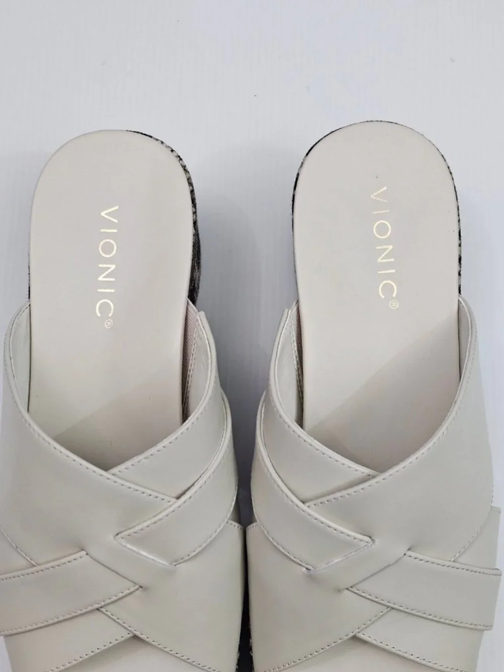 Vionic Dawn Wedge Slide Sandals Womens 9 Cream Leather Snake Print Platform